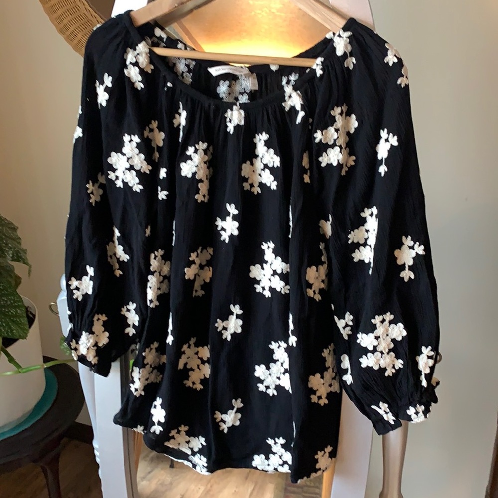 Embroidered peasant shirt